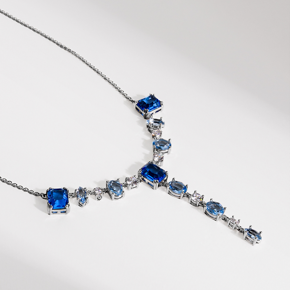 COLAR NUANCES AZUL GRAVATINHA PRATEADO