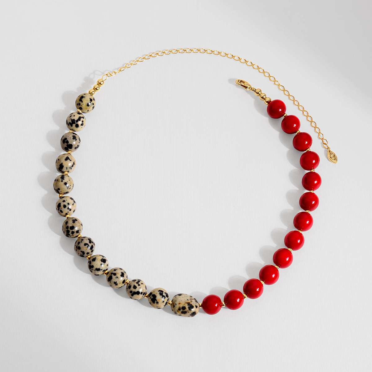 COLAR LOVE JASPE E MURANO DOURADO