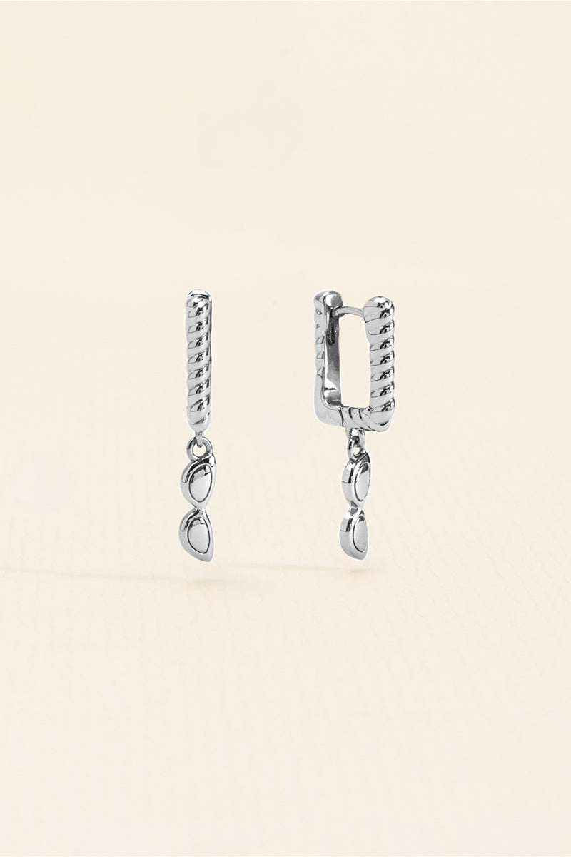 BRINCO MINI ARGOLA ÓCULOS BARBIE PRATEADO