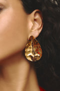 BRINCO ORGÂNICO MARTELADO DOURADO