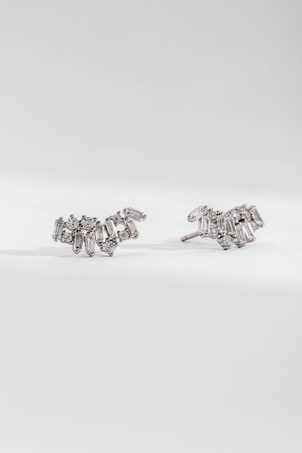 BR BRINCO OVAL ZIRCONIA PRATA 925 PRATEADO