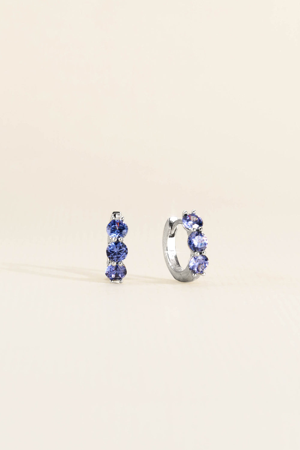 BRINCO ARGOLA ZIRCÔNIA REDONDA PRATA 925 AZUL