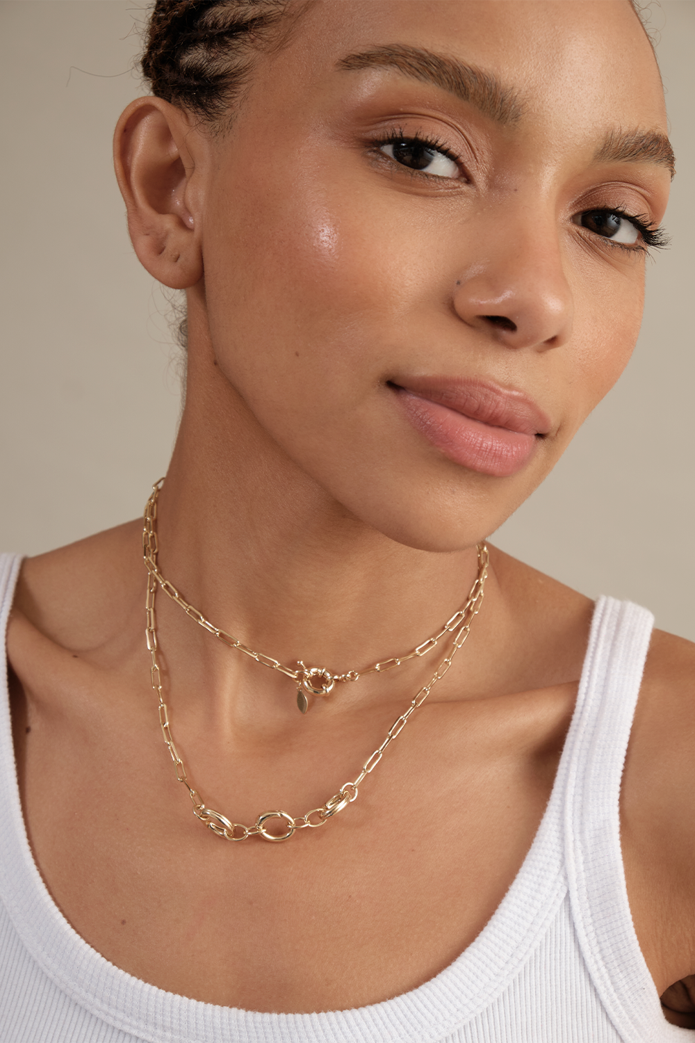COLAR LONGO CHARM BAR DOURADO