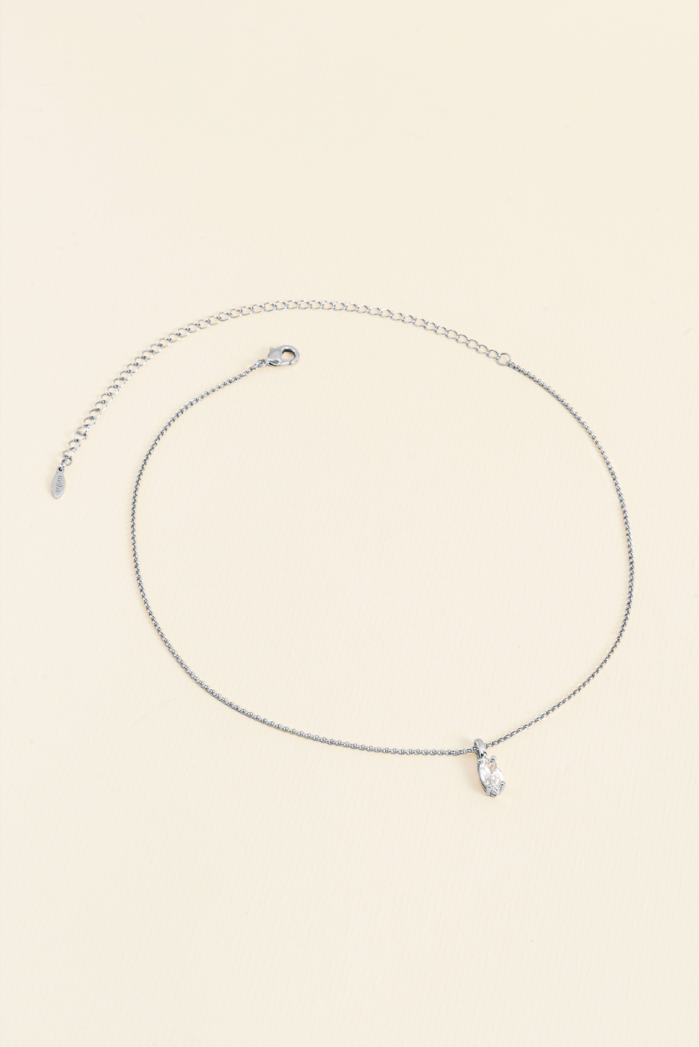 COLAR SOLITÁRIO GLOW MARQUISE PRATEADO