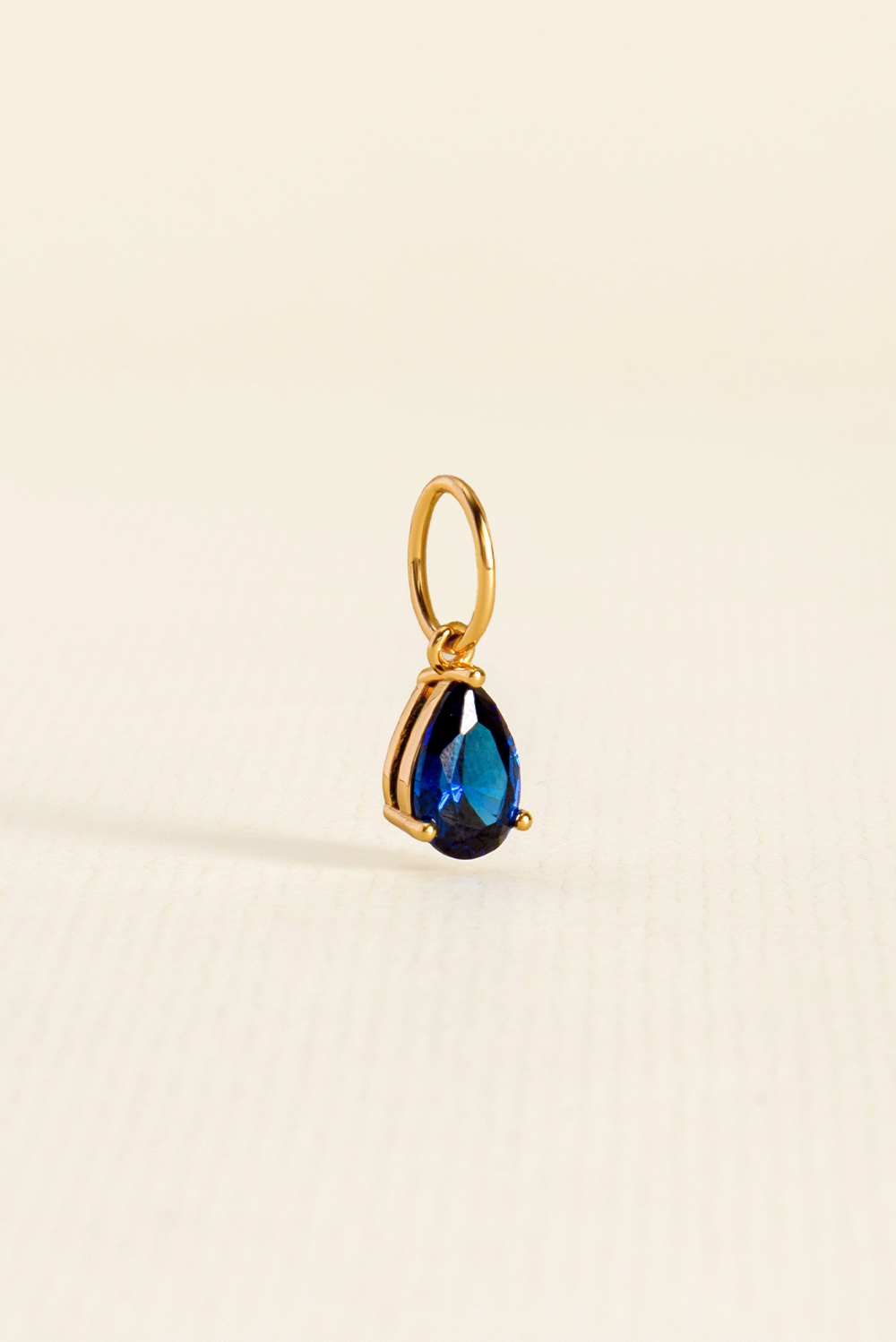 PINGENTE CHARM BAR GOTA ZIRCONIA AZUL DOURADO
