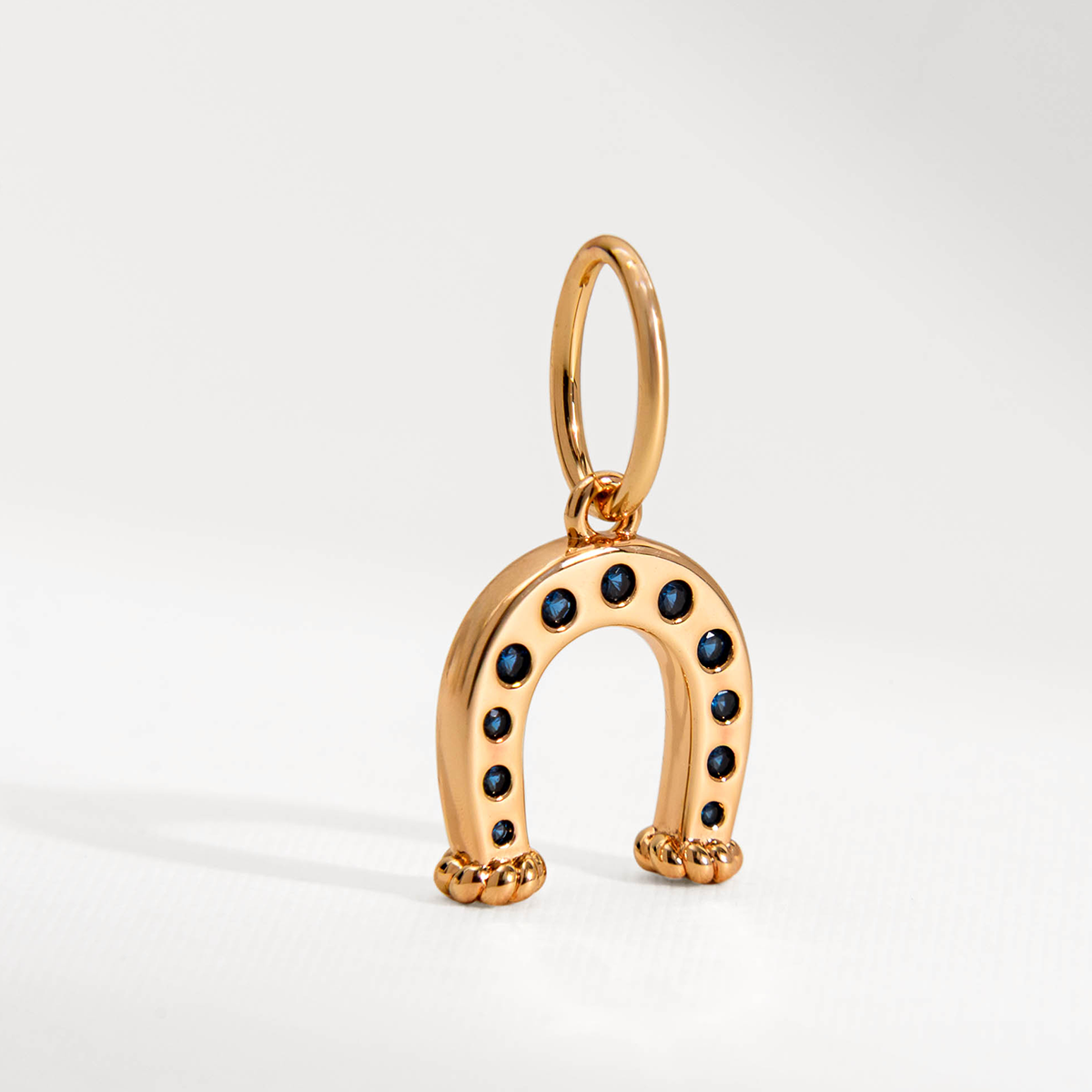 PINGENTE CHARM BAR FERRADURA DOURADO