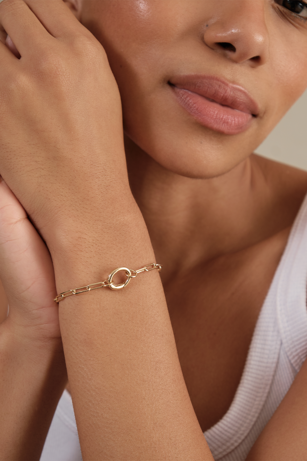 PULSEIRA DE UM ELO CHARM BAR DOURADO