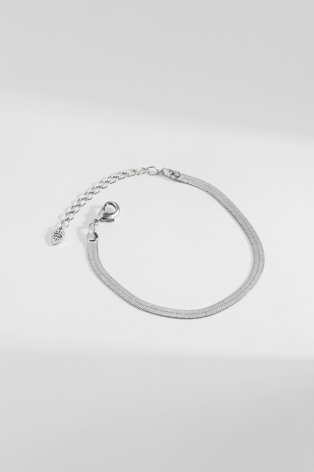 PULSEIRA RABO DE RATO MANU PRATEADO